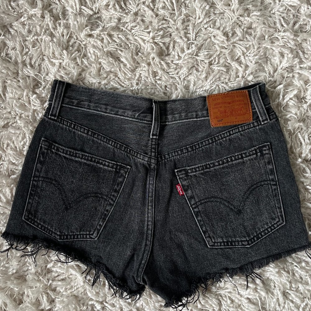 Size 26 LEVIS 501 High Rise Denim Shorts